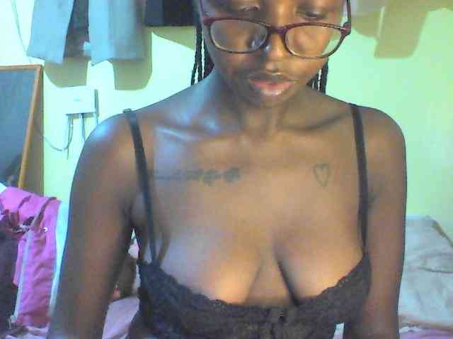 TipQueen webcam