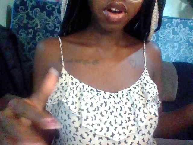 TipQueen webcam