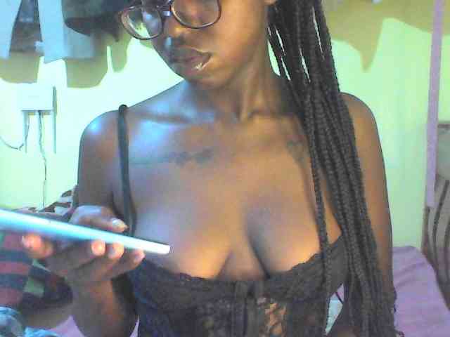 TipQueen webcam