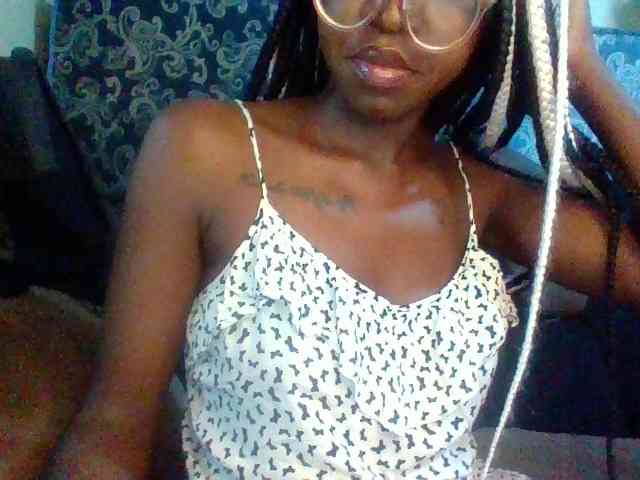 TipQueen webcam