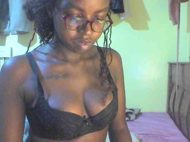 xxx live show Ebonymuse