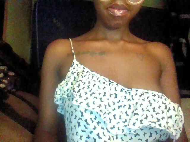TipQueen webcam