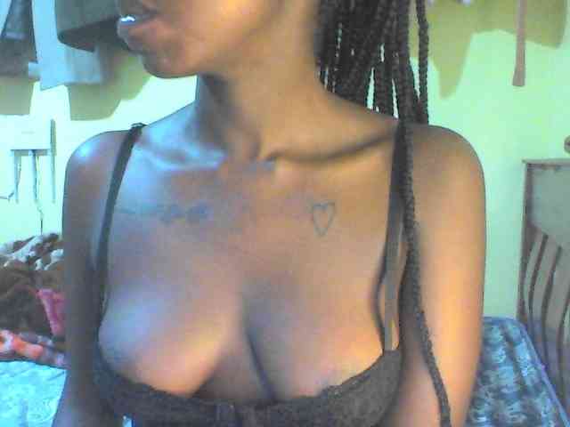 TipQueen webcam