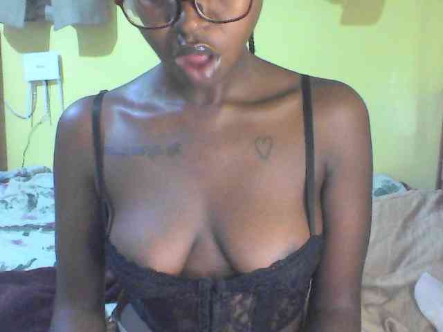 TipQueen webcam