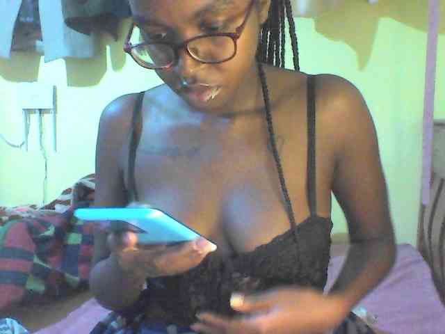 TipQueen webcam