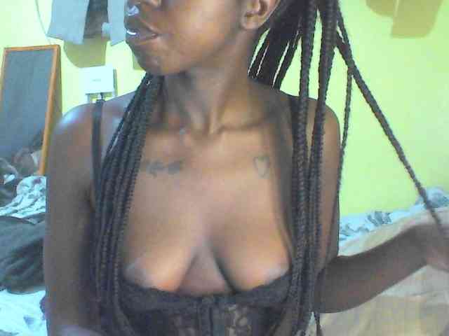 TipQueen webcam