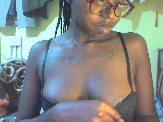 TipQueen webcam