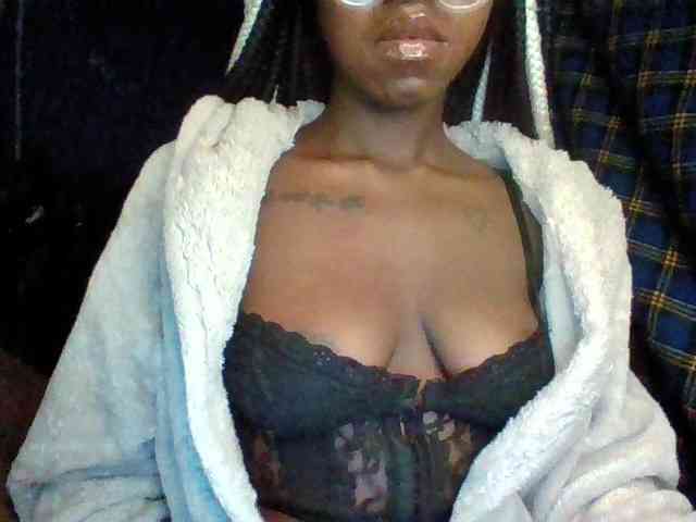 TipQueen webcam