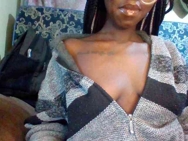 TipQueen webcam