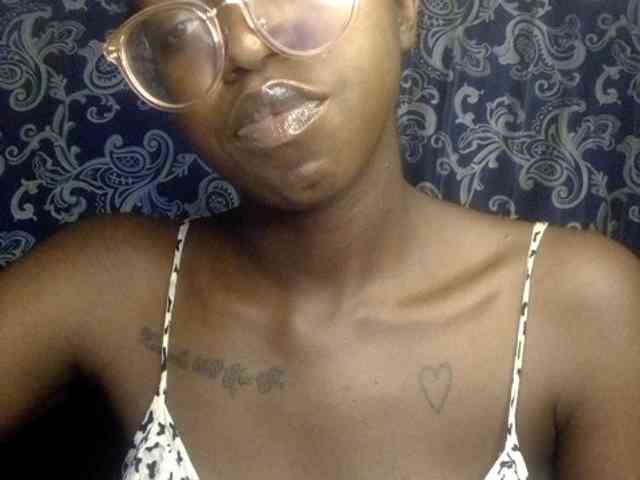 Ebonymuse webcam