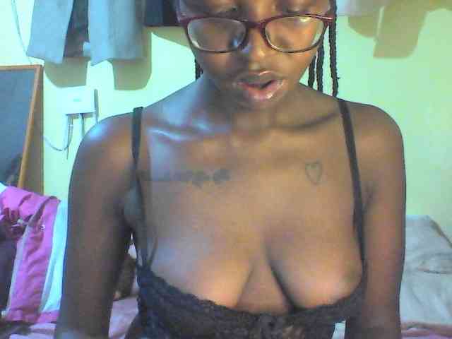 TipQueen webcam