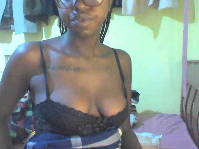 TipQueen webcam