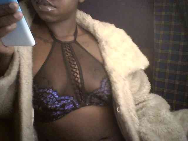 TipQueen webcam