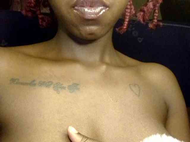 Ebonymuse webcam