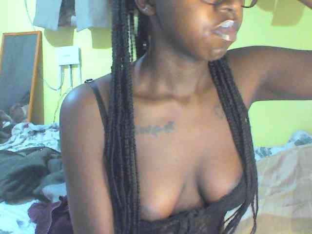 TipQueen webcam