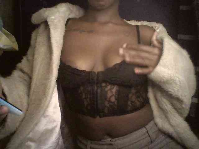 webcam show Ebonymuse