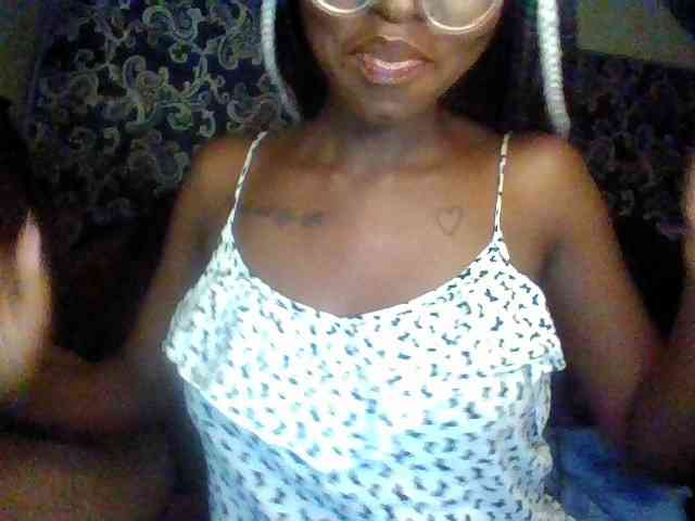 TipQueen webcam