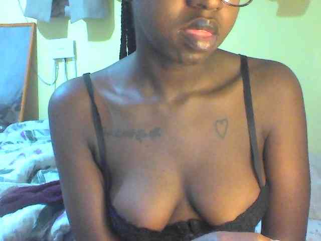 TipQueen webcam