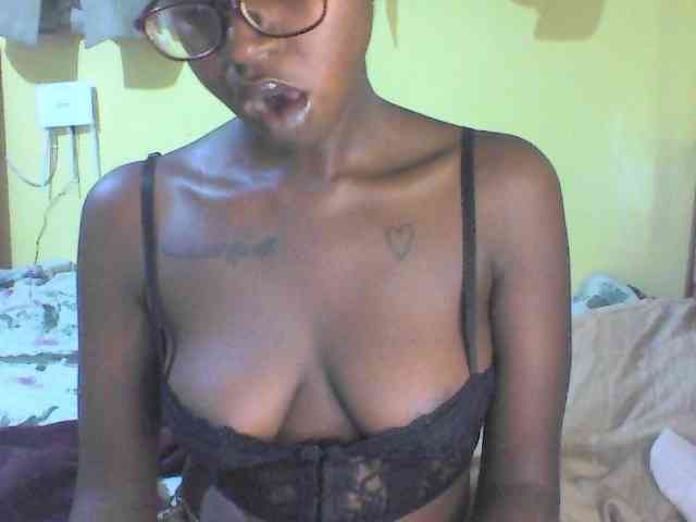 TipQueen webcam