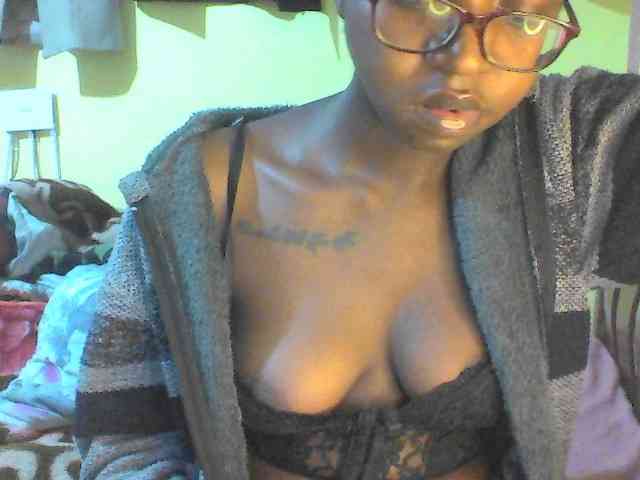 TipQueen webcam