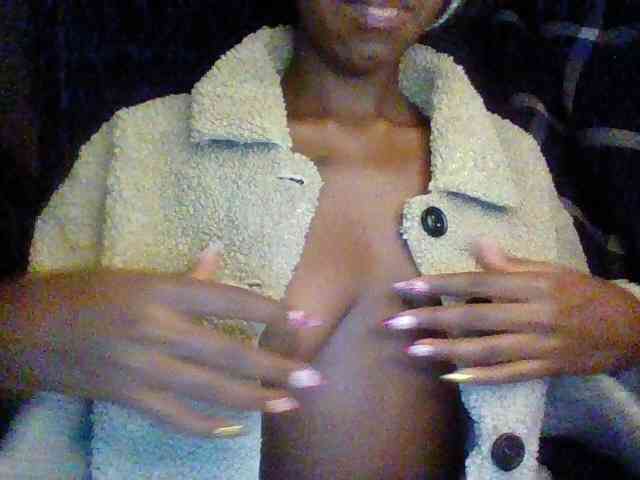 Ebonymuse Live Webcam on BongaCams