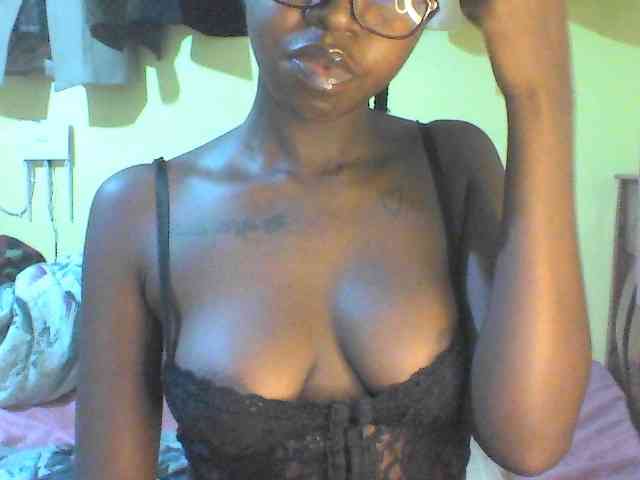 TipQueen webcam
