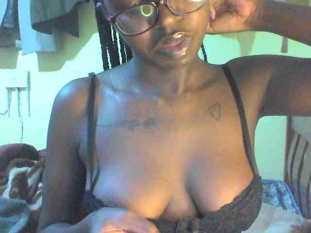TipQueen webcam