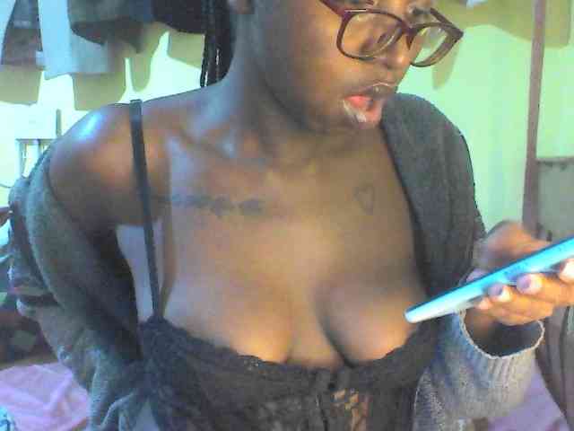 TipQueen webcam