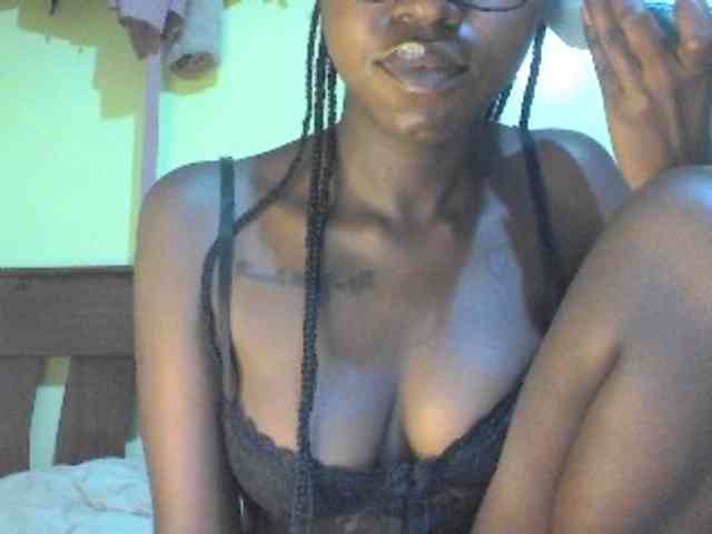 TipQueen webcam
