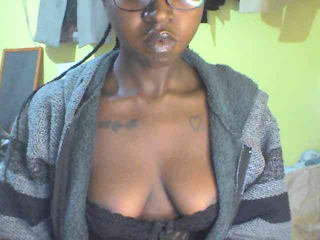 TipQueen webcam
