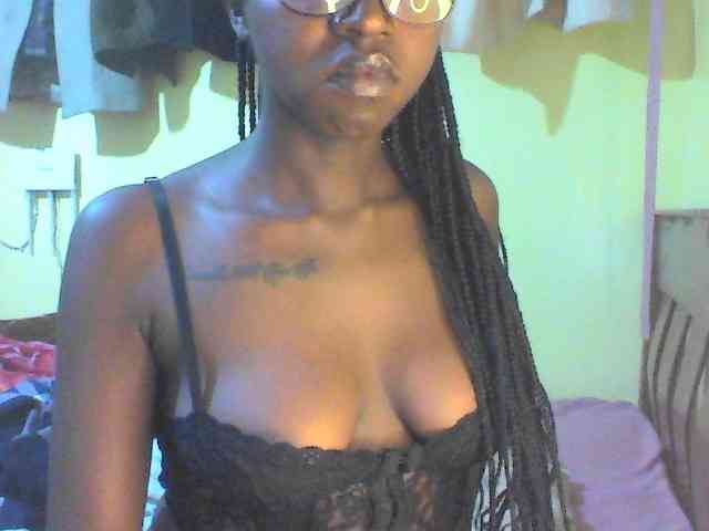 TipQueen webcam