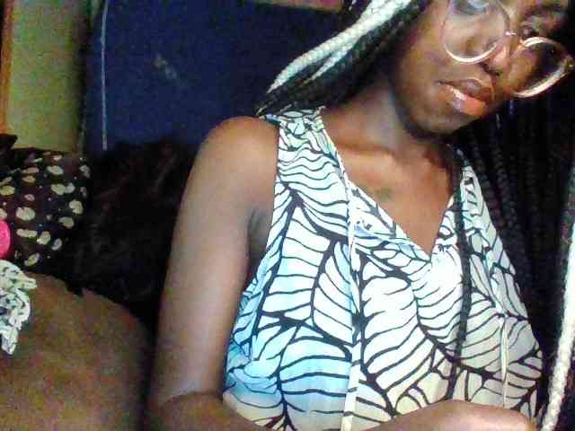 TipQueen webcam