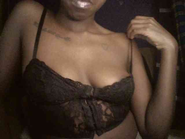 TipQueen webcam
