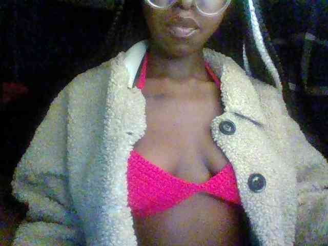 TipQueen webcam