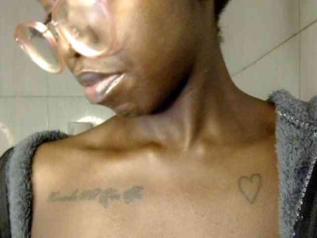 Ebonymuse webcam