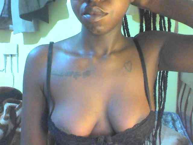 TipQueen webcam