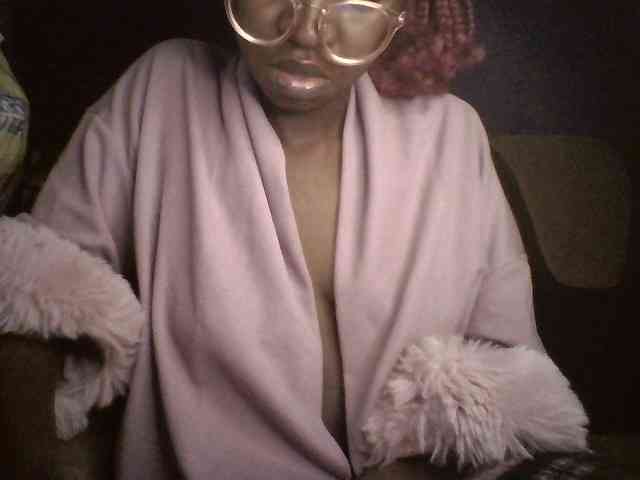 Ebonymuse webcam