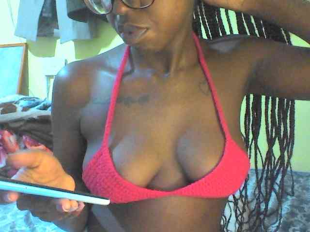 TipQueen webcam