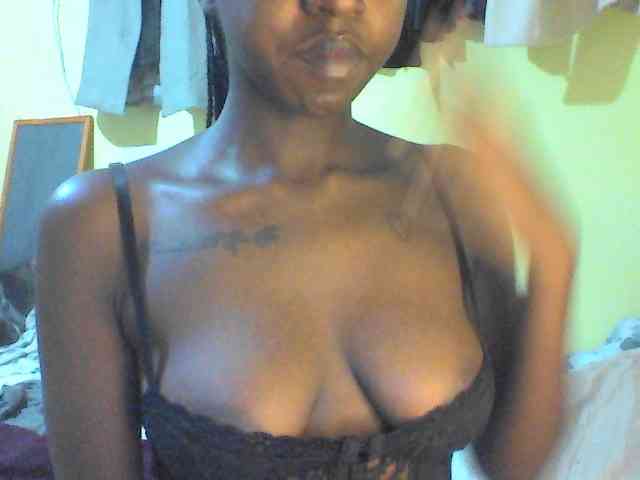 TipQueen webcam