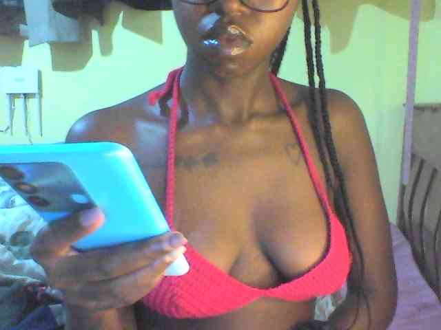 TipQueen webcam