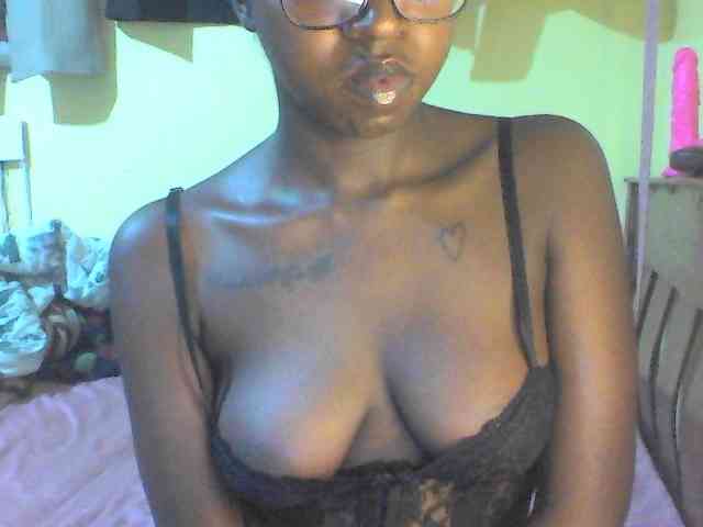 TipQueen webcam