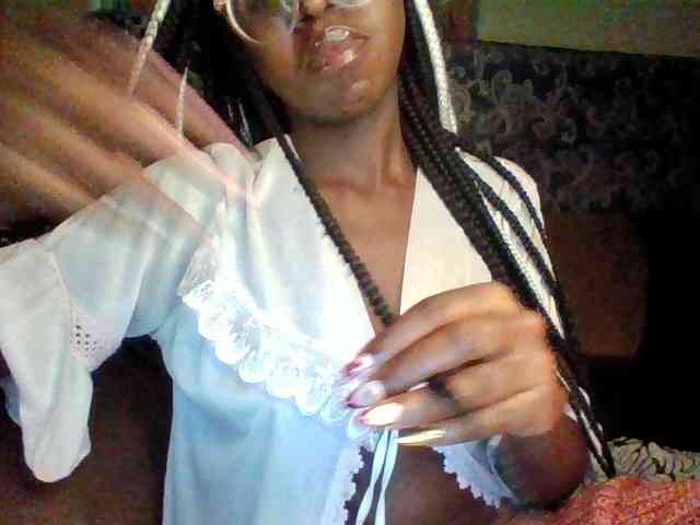 TipQueen webcam