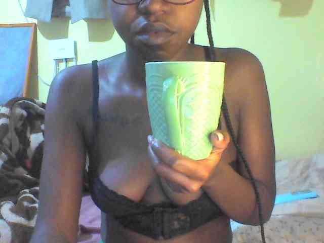 TipQueen webcam