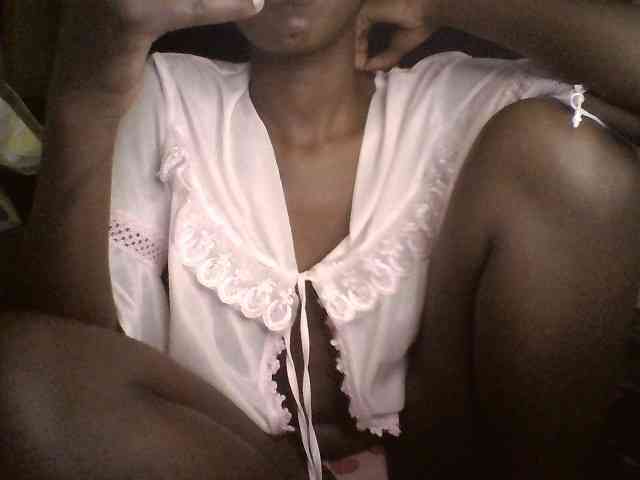 TipQueen webcam