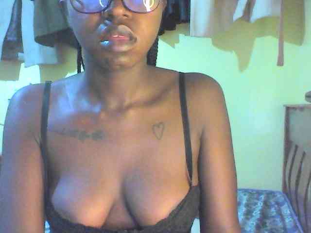 TipQueen webcam