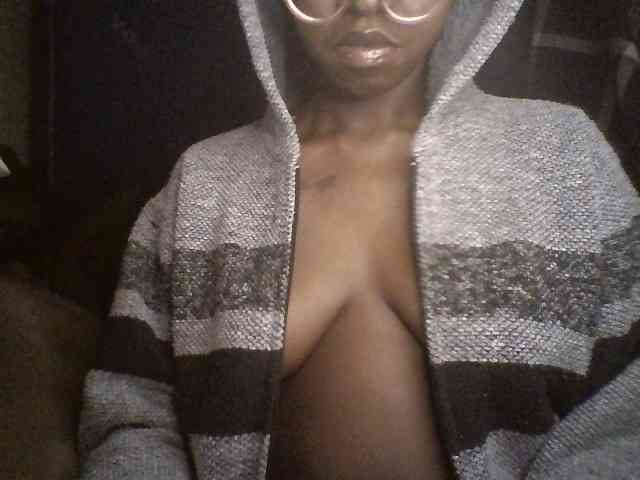 TipQueen webcam