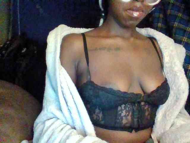 TipQueen webcam