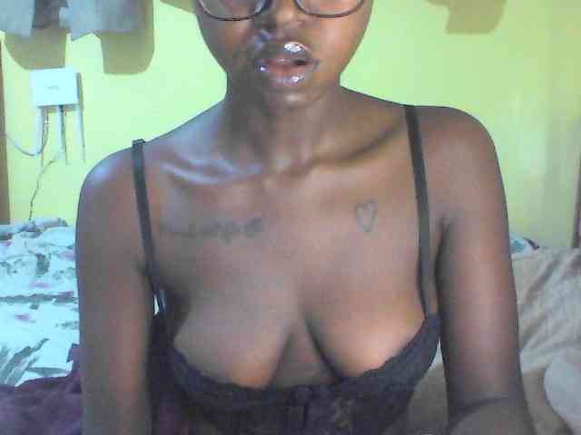 TipQueen webcam