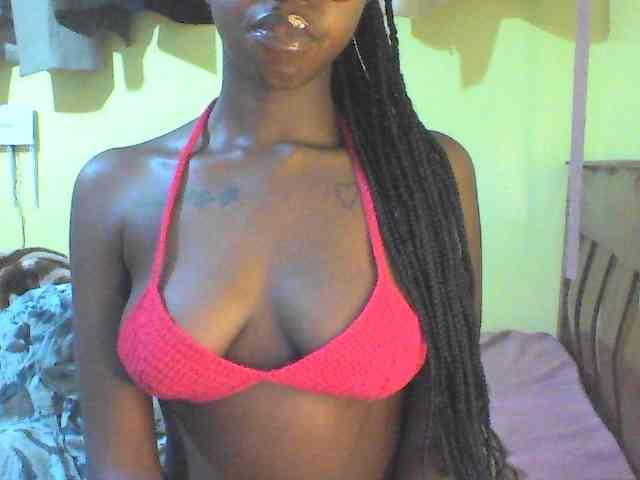 TipQueen webcam