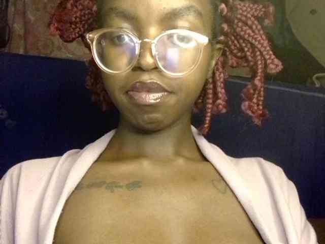Ebonymuse webcam